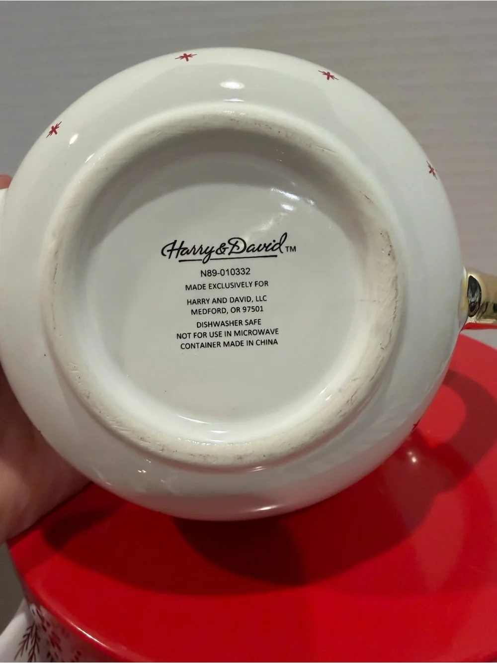Harry And David Christmas Tea Pot And 2 Matching Cups Red & gold